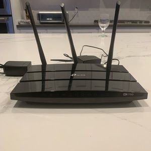TP LINK AC1750 router